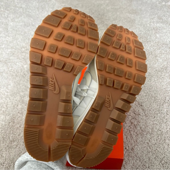 Nike Vaporwaffle Sacai (Sail/Gum) - Picture 7 of 12